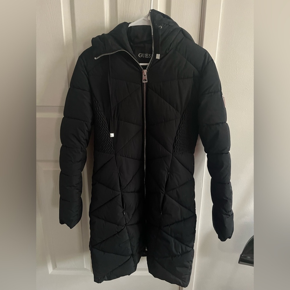 GUESS women’s full zip Black puffer coat with hood